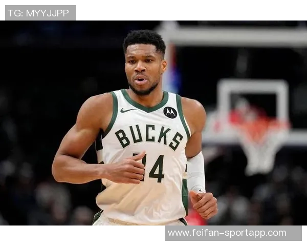 雄鹿与奇才比赛裁判报告分析字母哥走步争议与CJ绝杀球判罚情况